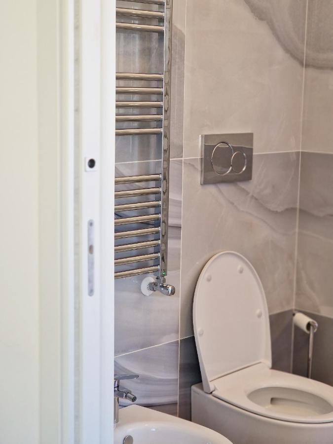 Apartamento Savarese Luxury Palace Vico Equense Exterior foto