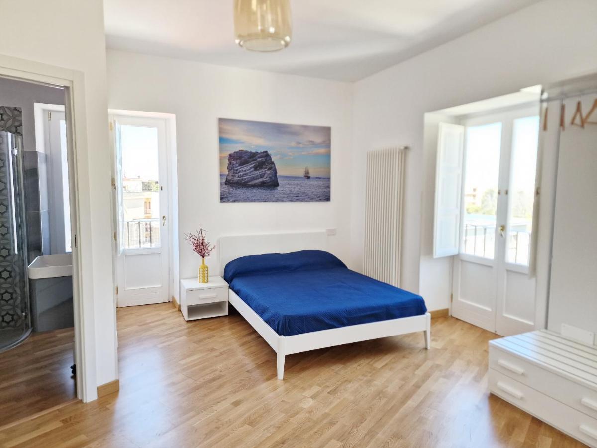 Apartamento Savarese Luxury Palace Vico Equense Exterior foto