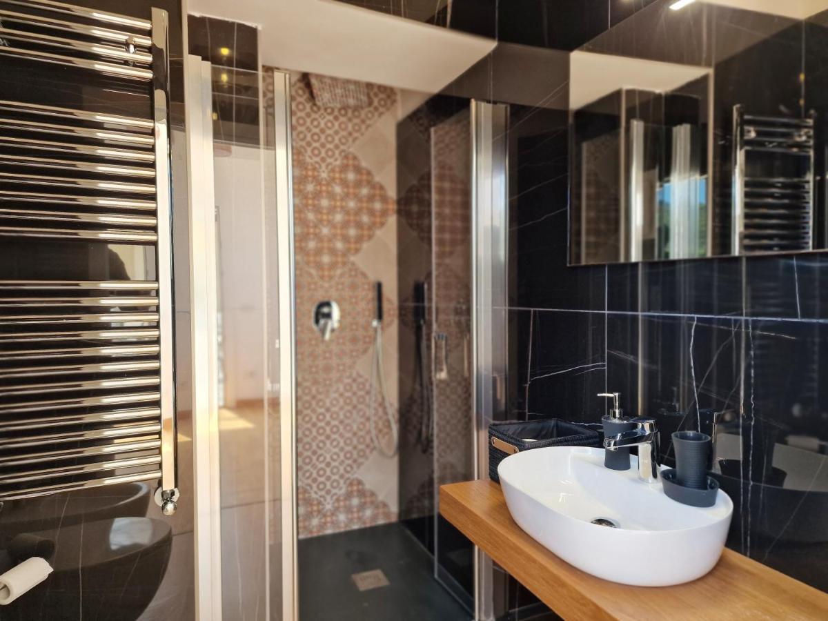 Apartamento Savarese Luxury Palace Vico Equense Exterior foto