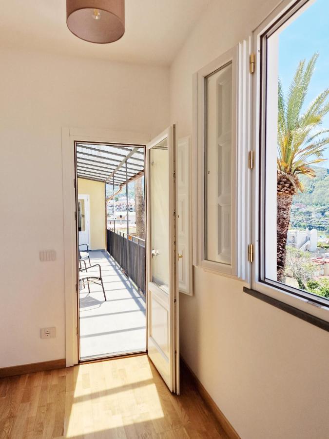 Apartamento Savarese Luxury Palace Vico Equense Exterior foto