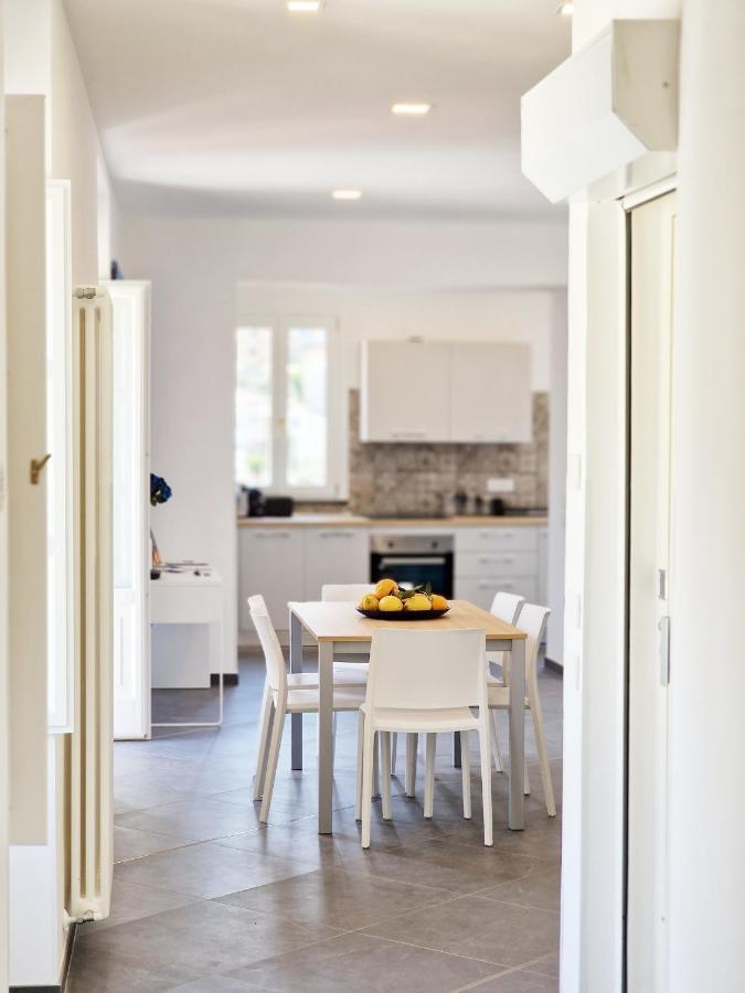 Apartamento Savarese Luxury Palace Vico Equense Exterior foto
